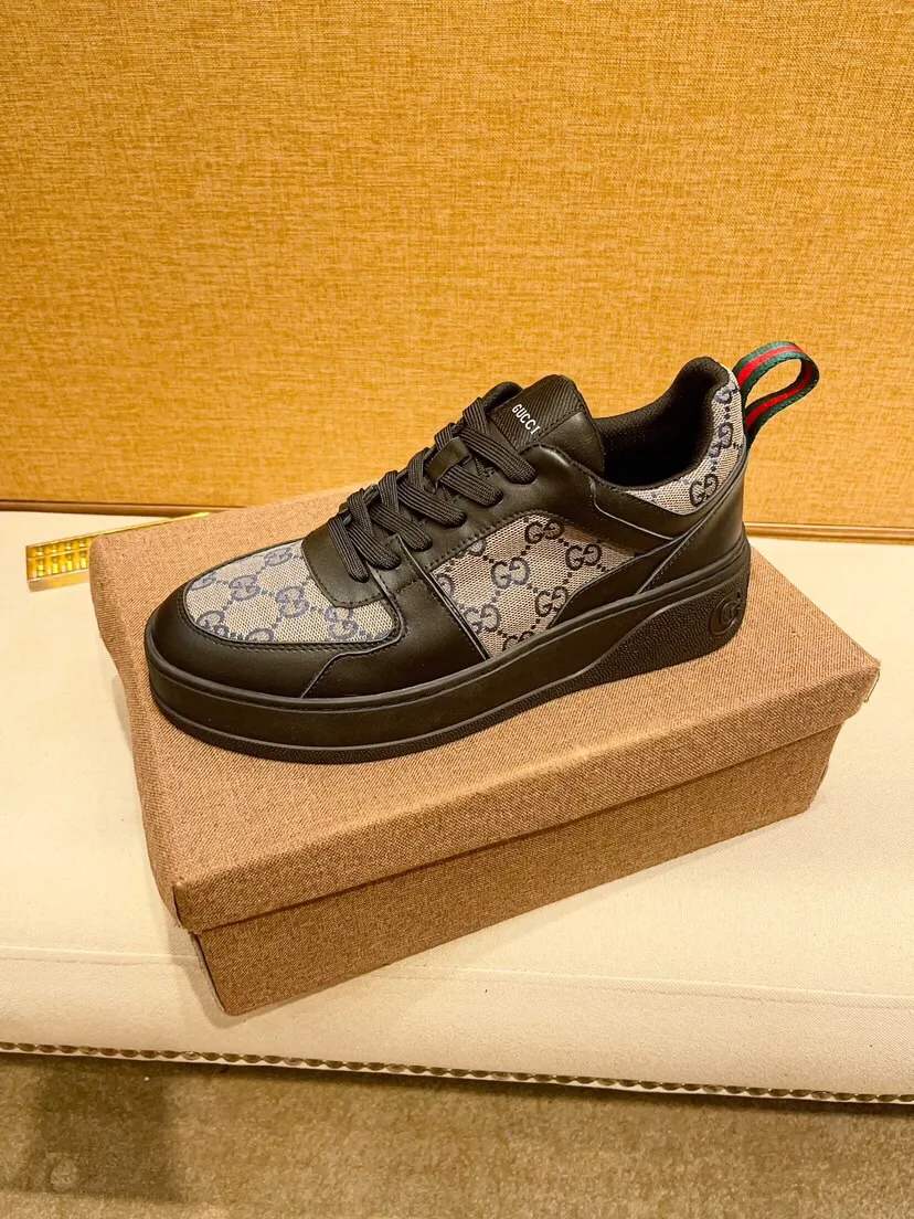 Factory price 440 [Gucci] Gucci's latest casual Korean-style men's shoes, new autumn and winter design, perfect workmanship, cabinet quality, upper: cowhide material, leather lining; soft and comfortable, rubber outsole ultra-light, wear-resistant, simple, versatile fashion men's shoes, color optional, size 38--44